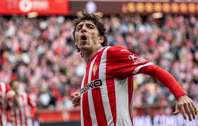 César Gelabert, con el Sporting de Gijón (Foto: LALIGA).