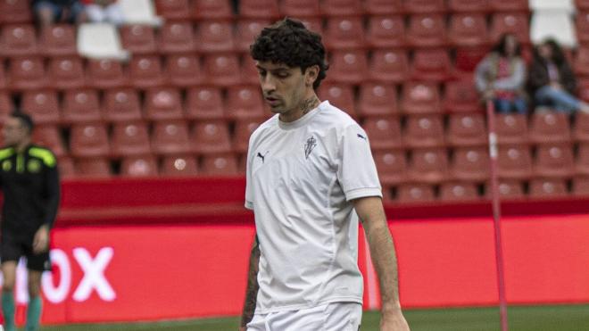 César Gelabert, con el Sporting de Gijón (Foto: LALIGA).