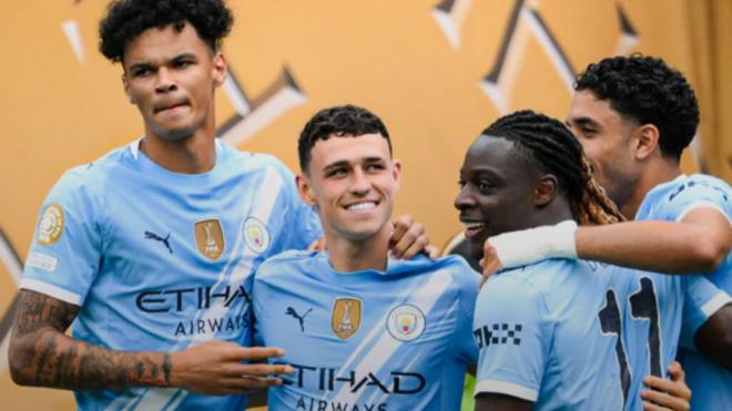 Foden y Doku celebran un gol del Manchester City (Foto: CityXTRA)
