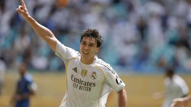 Gonzalo García celebra su gol en el Real Madrid-Al Hilal (foto: Cordon Press).