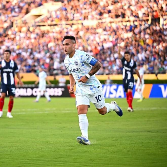 Lautaro Martínez celebrando su gol en el Mundial de Clubes 2025 (Inter)