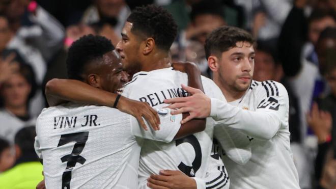 Vinicius, Bellingham y Valverde celebran un gol del Real Madrid (Cordon Press)