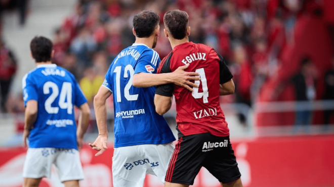 Dani Calvo y Egiluz, en el Mirandés-Oviedo de ida (Foto: LaLiga).