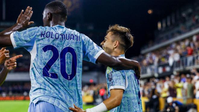 Kolo Muani y Conceiçao celebran un gol ante Al Ain (Foto: EFE)