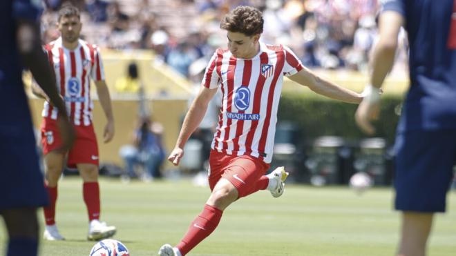 Julián Álvarez durante el partido contra el PSG (Fuente: Europa Press)