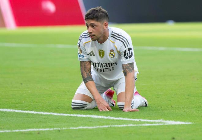 El lamento de Fede Valverde tras fallar su penalti en el Real Madrid-Al Hilal (Foto: Cordon Press).