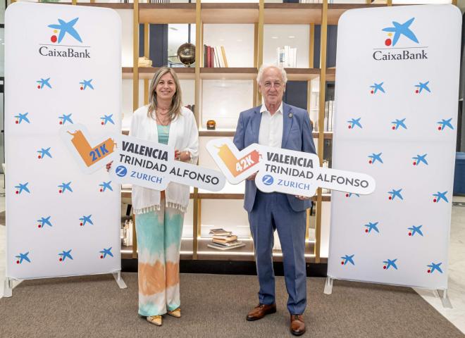 CaixaBank renueva su patrocinio en el Medio y el Maratón Valencia hasta el año 2027