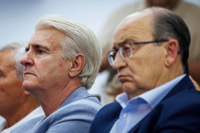 Antonio Cordón, durante la rueda de prensa de José María del Nido Carrasco (Foto: EFE).