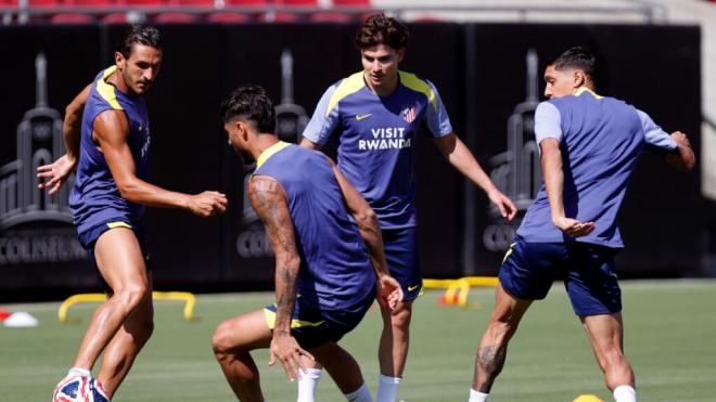 Los jugadores del Atlético de Madrid entrenando (Fuente: EFE)