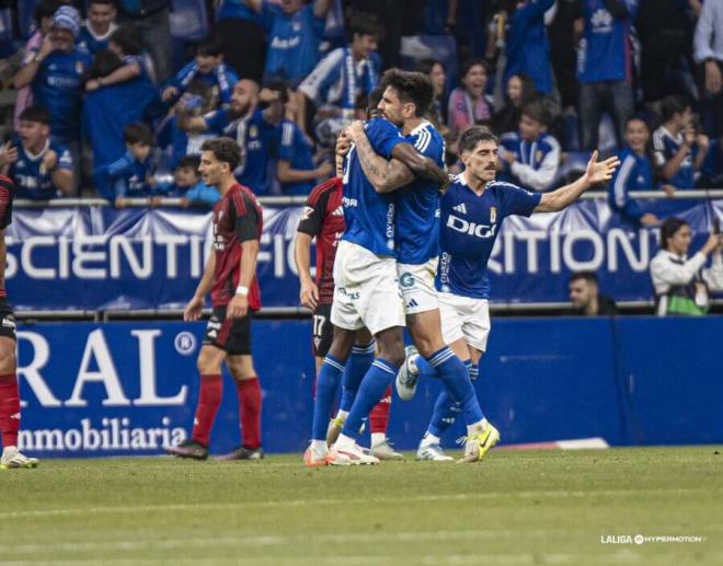 Celebración azul ante el Mirandés en el Tartiere. (Foto: LALIGA)