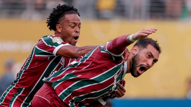 Juan Freytes celebrando su gol con Keno (Fuente: EFE)