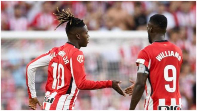 Nico Williams saluda a Iñaki ante el Getafe en San Mamés. (Foto: Athletic Club)