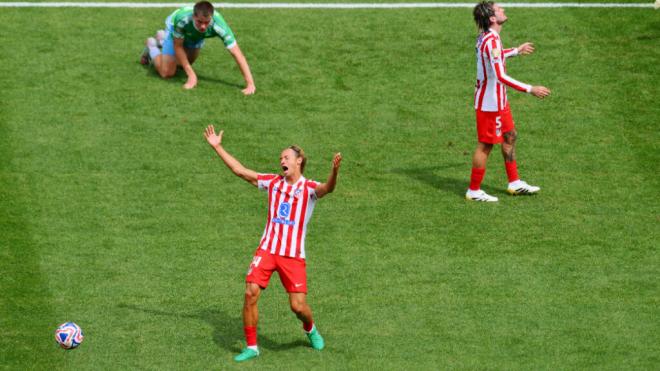 Llorente y De Paul se lamentan (Foto: Cordon Press)