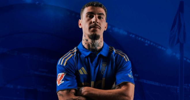 Brandon Domingues presenta la nueva piel azul. (Foto: RO)