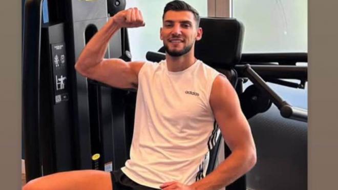 Rafa Mir, trabajando en el gimnasio.
