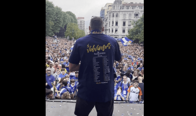 Alemao canta al ritmo de Michel Teló en la celebración del Real Oviedo.