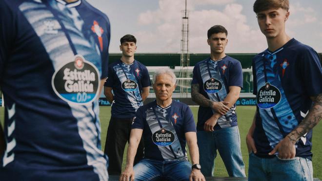 La segunda equipación del Celta de Vigo para la temporada 2025/2026.
