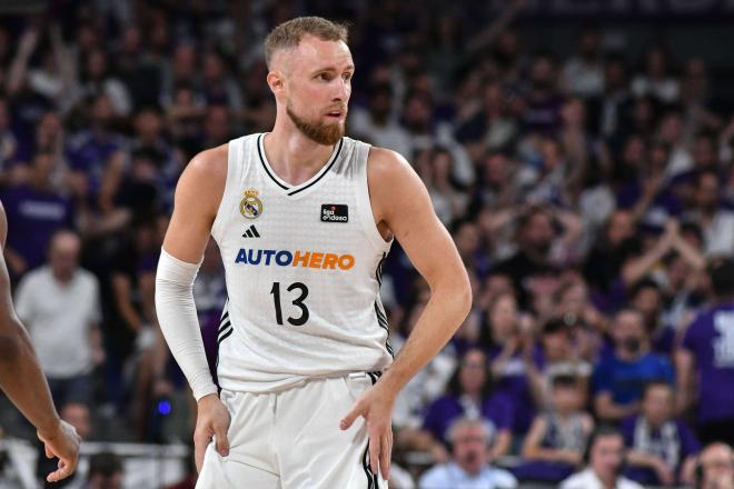 Dzanan Musa en un partido con el Real Madrid (Foto: Cordon Press)