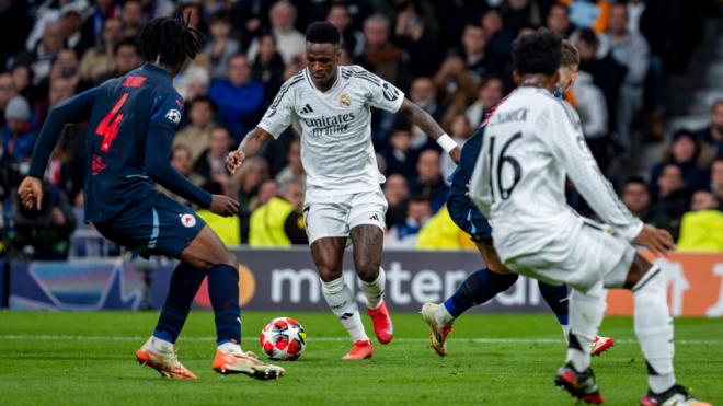 Vinicius Jr volverá a ser de la partida con el Real Madrid ante el Salzburgo (foto: Cordon Press).