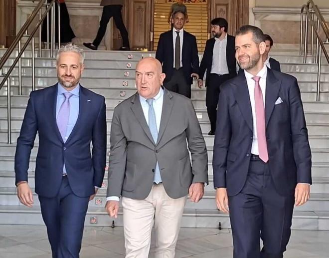 Isaac Benzaquen y Gabriel Solares tras reunirse con el alcalde de Valladolid