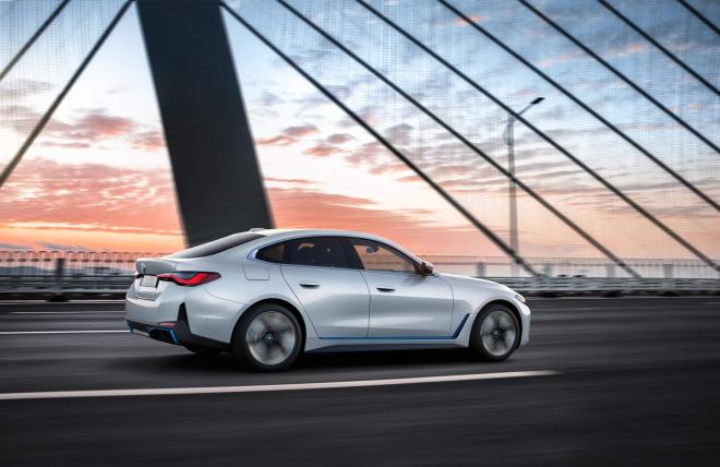 Nuevos precios del BMW i4.