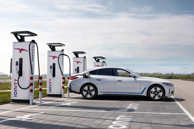 Nuevos precios del BMW i4.