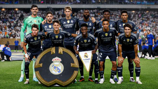 Once del Real Madrid ante el RB Salzburgo (foto: RM x).