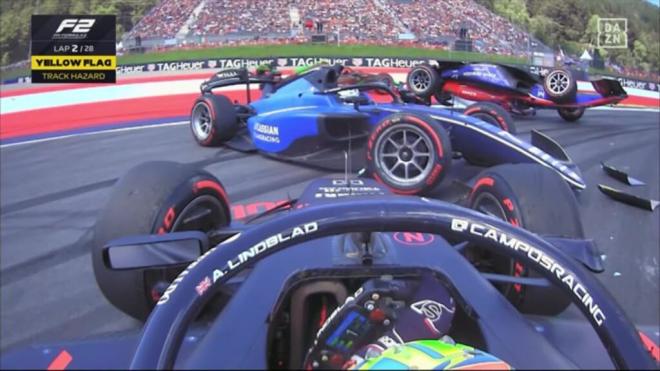 El brutal accidente en la 'sprint' de F2 (Foto: DAZN).