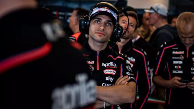 Jorge Martín, con los colores de Aprilia durante un Gran Premio de MotoGP (Foto: Aprilia).