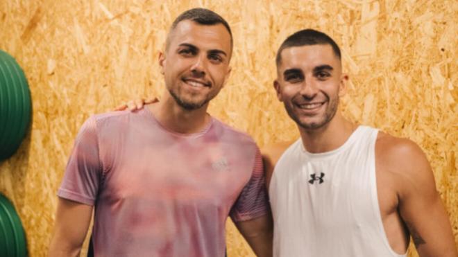 Joan Jordán, junto a Ferran Torres (Foto: Instagram).
