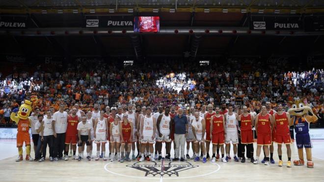 Adiós del Valencia Basket a la Fonteta (Fotos: Miguel Ángel Polo)