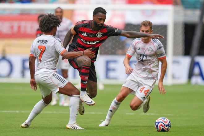 Lance del Flamengo-Bayern en el Hard Rock Stadium (Foto: Cordon Press).