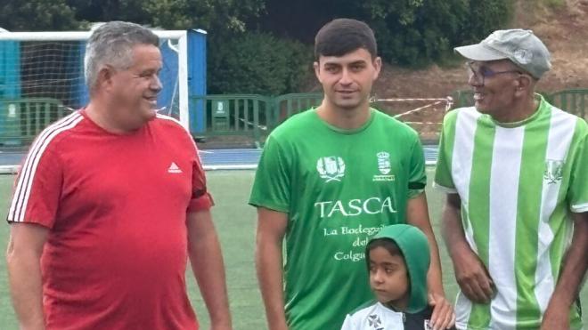 Pedri González en el homenaje a su abuelo (Redes sociales)