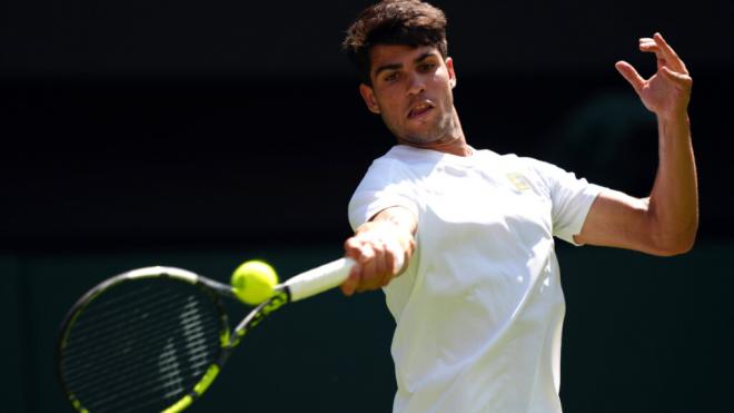 Carlos Alcaraz, en Wimbledon (Foto: Cordon Press)