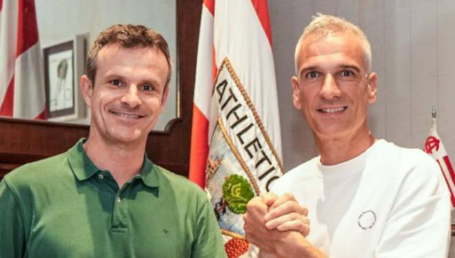 Jon Uriarte, junto a Javi Lerga (FOTO: Athletic Club).