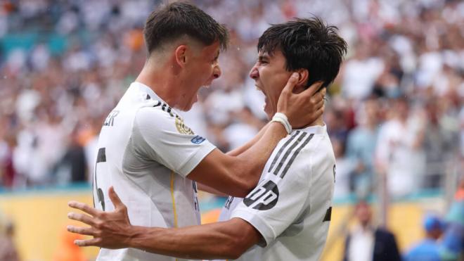 Arda Güler y Gonzalo García celebran el gol del triunfo del Real Madrid (foto: Cordon Press).