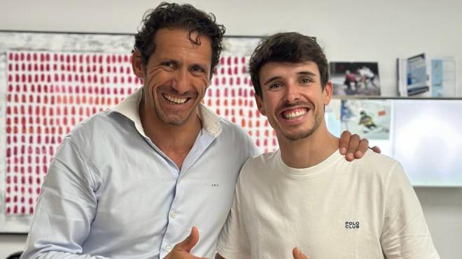 Álex Márquez, tras ser operado de su mano izquierda (Foto: @alexmarquez93).