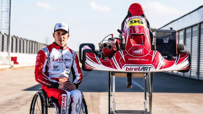 Carlos Tatay, en su nueva etapa como piloto de karts (Foto: @carlostatay99).