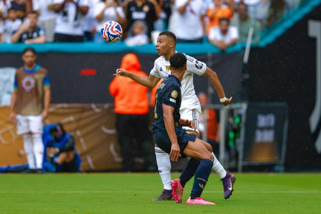 Kylian Mbappé, en el partido ante la Juventus en el Mundial de Clubes (Foto: Cordon Press)