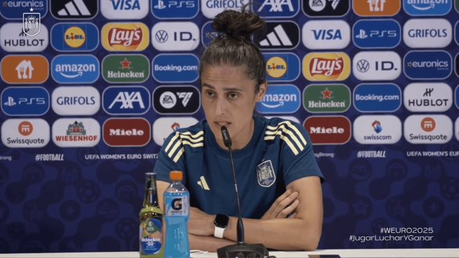Montse Tomé, en rueda de prensa con la Selección Española Femenina.