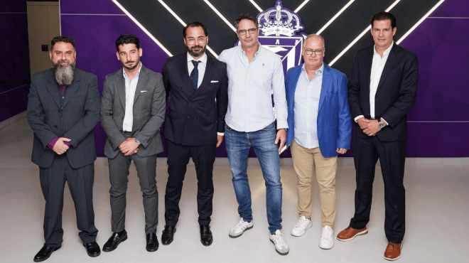 (De izq, a der) Rodrigo García, Alberto Cordero, Víctor Orta, Gaby Ruiz, Paco Peral y Gerardo Fer