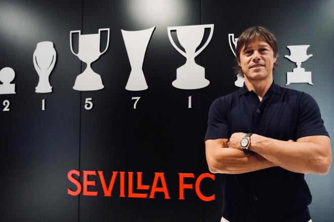 Matías Almeyda, en su primer día en la ciudad deportiva (Foto: SFC).