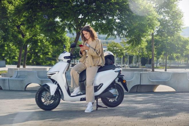 Scooter CUV e.