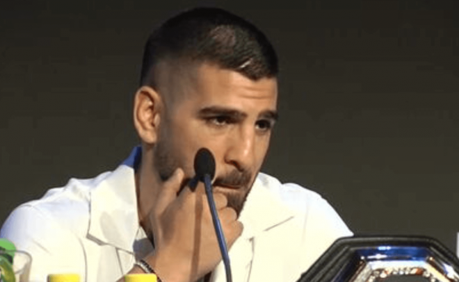 Ilia Topuria, en rueda de prensa (Foto: ElDesamrque)