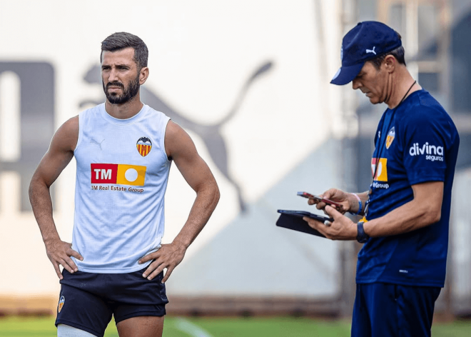 Gayà no se entrenó pero podría llegar a la Copa