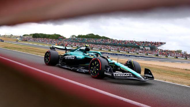 Fernando Alonso, en el Gran Premio de Silverstone (Foto: Aston Martin).