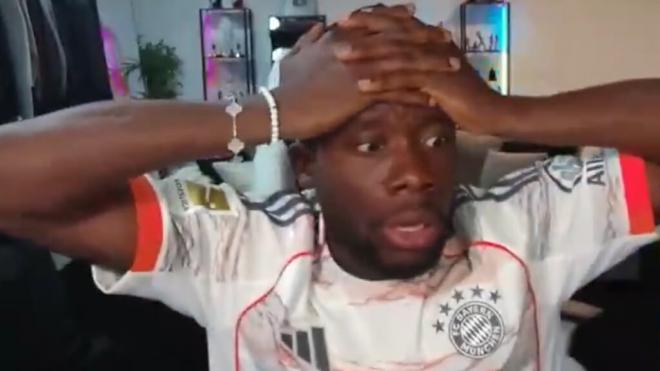 Alphonso Davies reacciona en directo a la lesión de su compañero Musiala