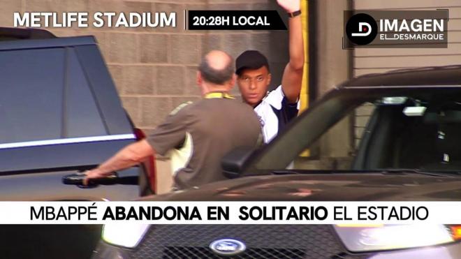 Mbappé saliendo del MetLife Stadium (ElDesmarque)