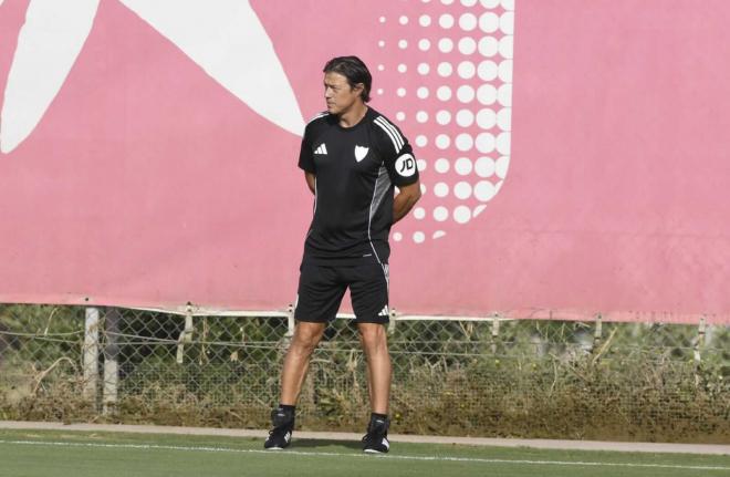 Matías Almeyda, en el primer entrenamiento de la pretemporada del Sevilla FC (Foto: Kiko Hurtado).