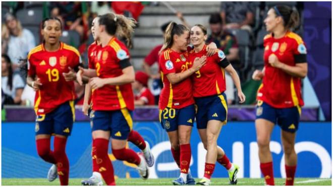 Esther González celebra su gol en el España-Portugal de la Euro (Foto: Cordon Press).